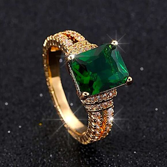Gold 18K GP Emerald Green Gemstone Ring Size 7 - Picture 3 of 4